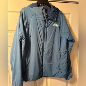 The North Face EUC Men's Performance Jacket in Blue Ventrix